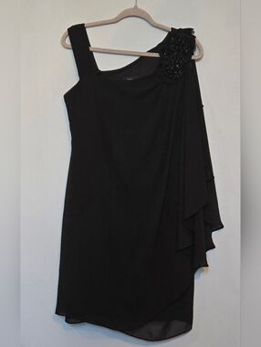 R&M Richards Black One-Shoulder Dress with Floral Shoulder Detail  size 14
